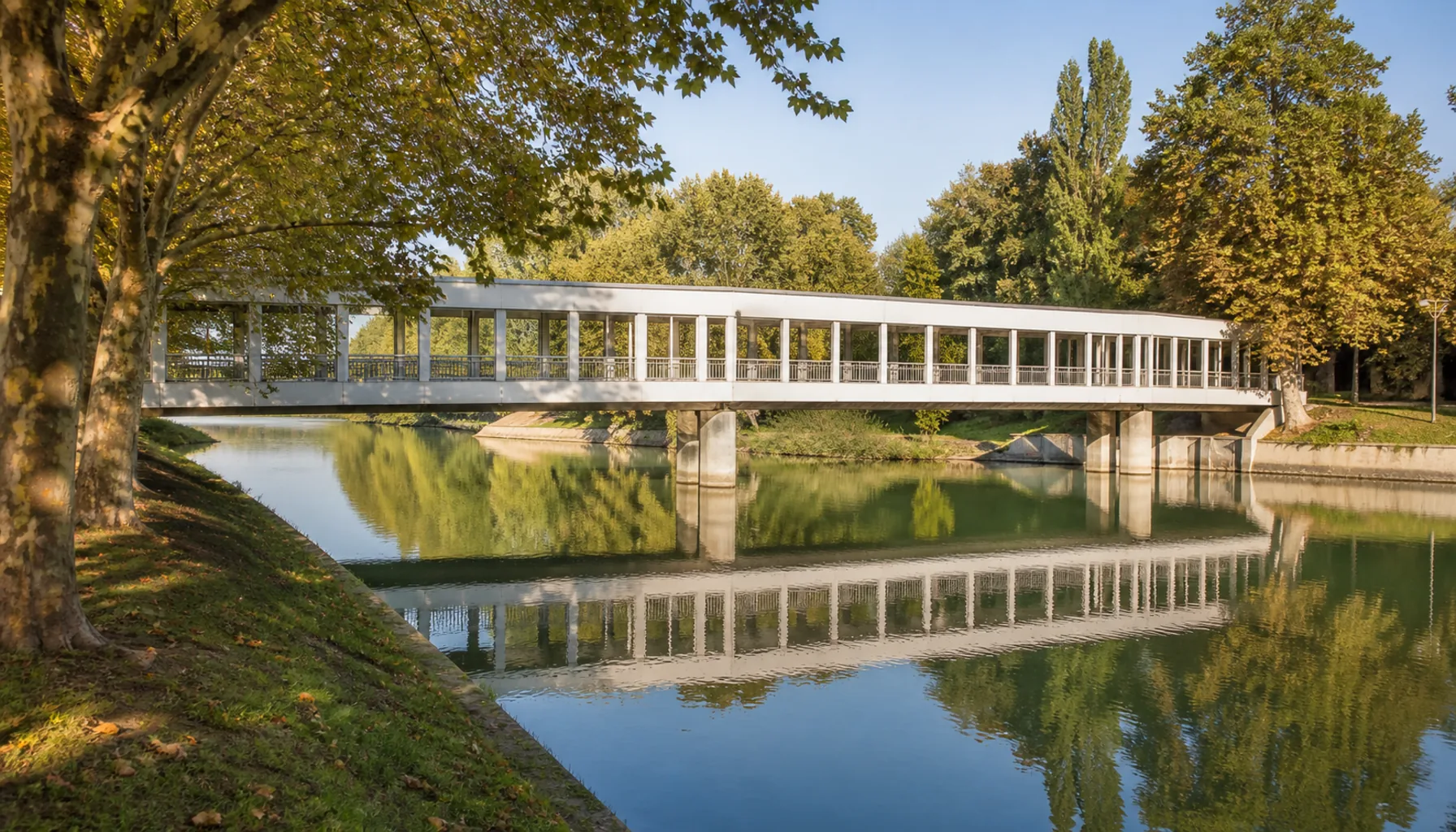The colonnade bridge and spa island at Piešťany