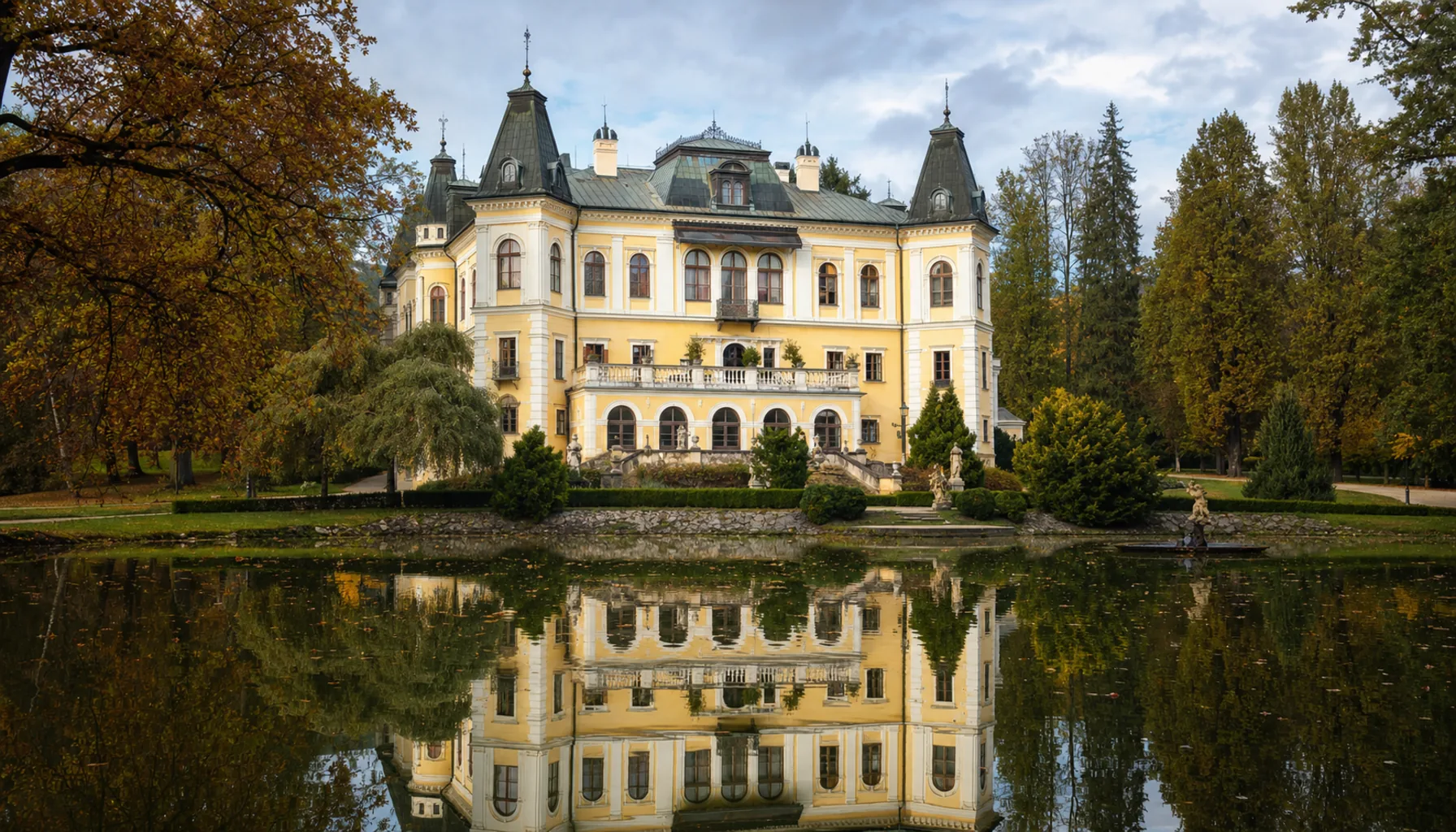 Betliar manor and its English landscape park — the Andrássy country seat that came through the twentieth century intact