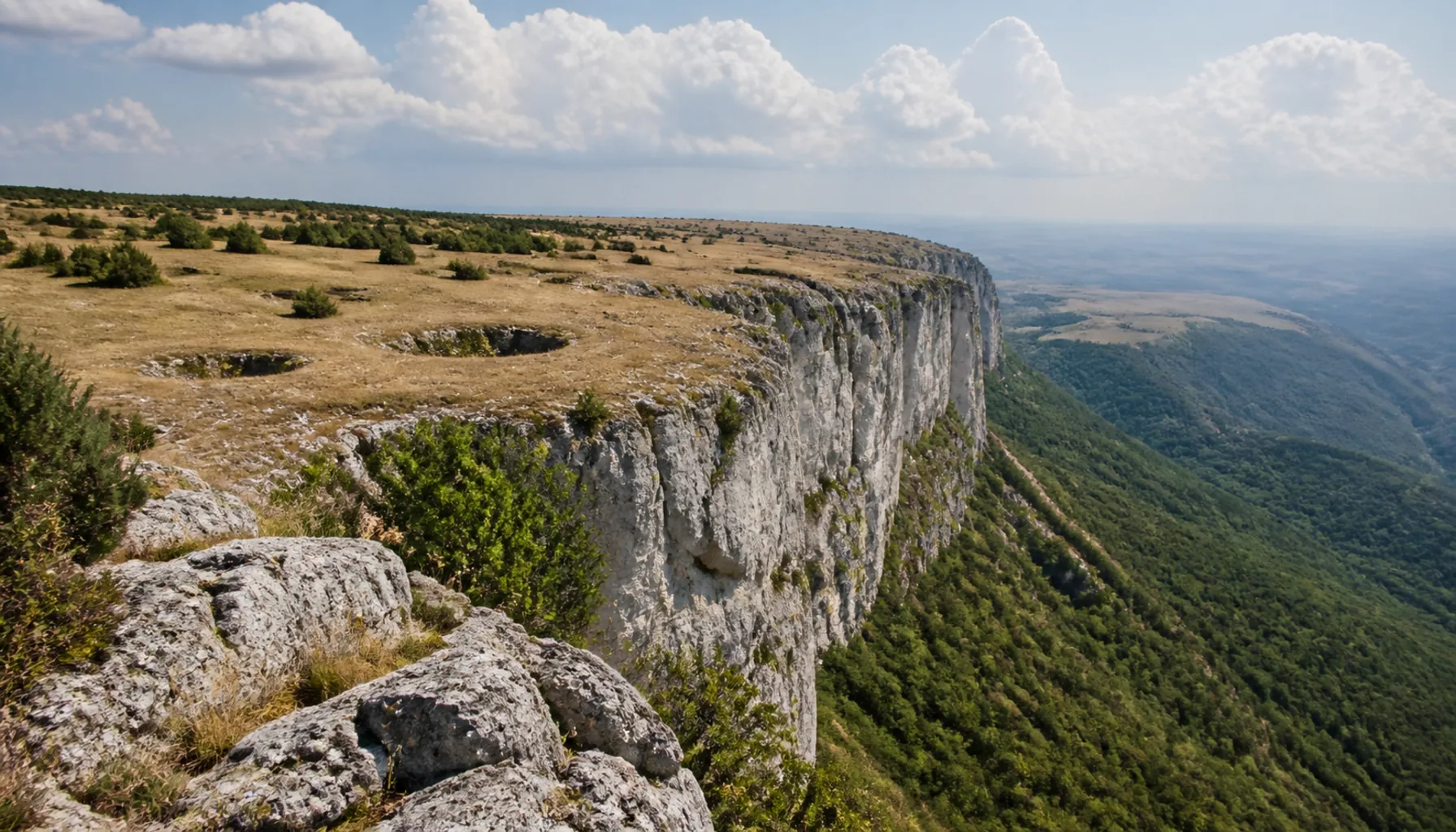 The rim of a Slovak Karst plateau above the Gemer valleys