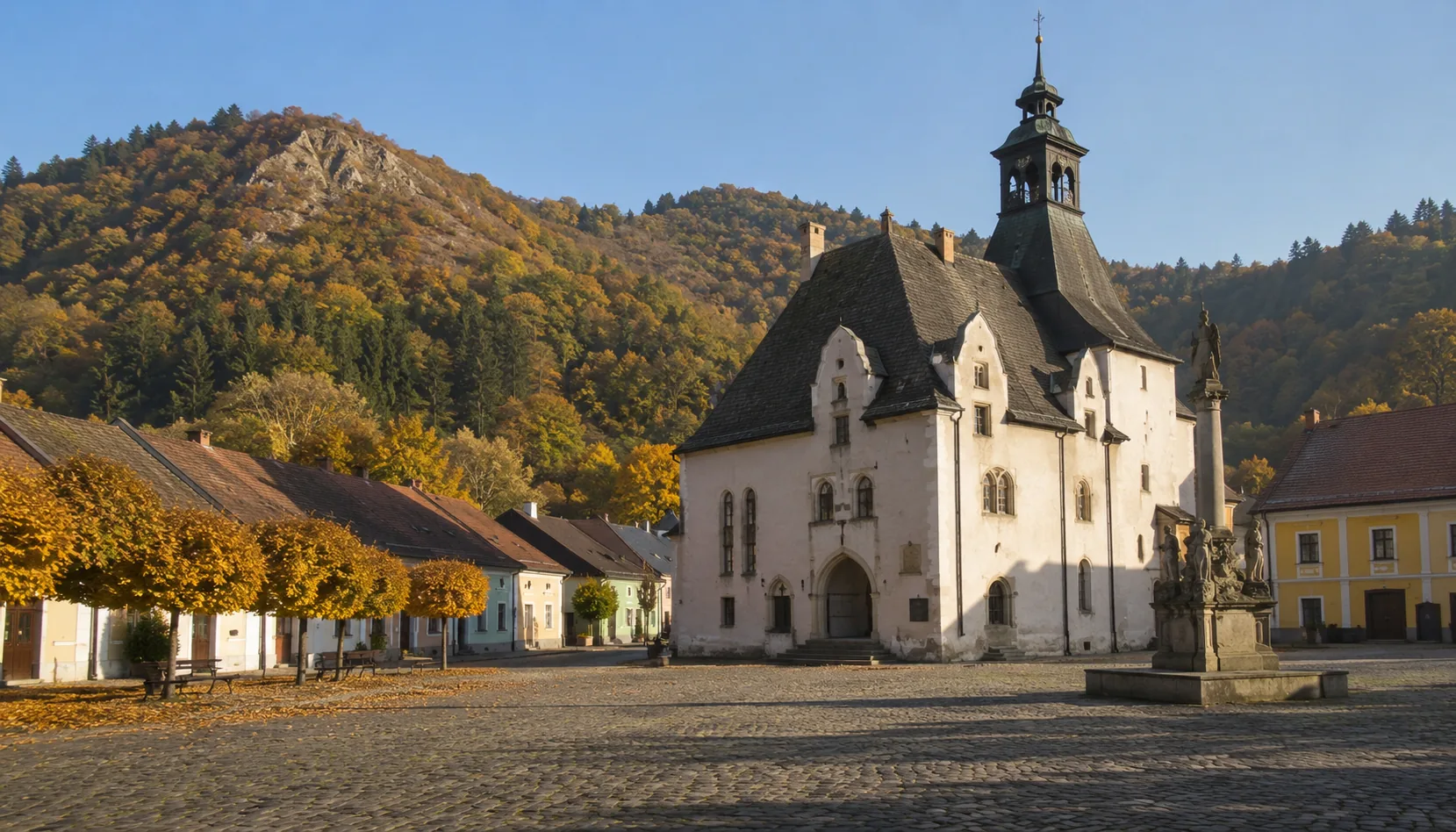 The old town hall on the square at Nová Baňa, now the Pohronie Museum