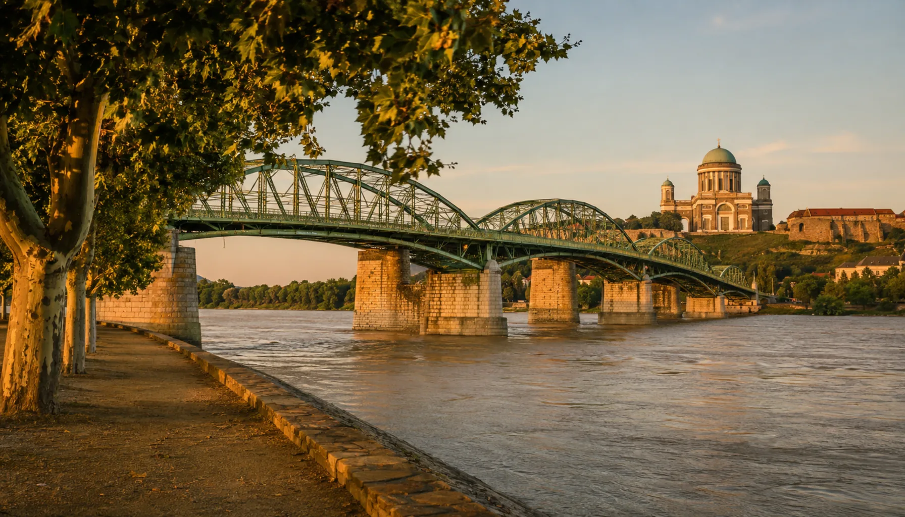 The Mária Valéria bridge at Štúrovo crossing the Danube towards the basilica of Esztergom